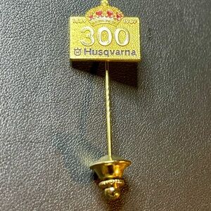 80s Husqvarna Sporrong Hat Pin